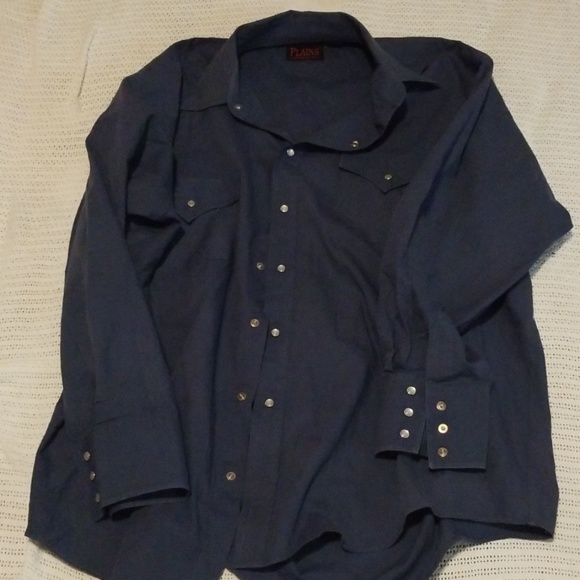 Button down shirts - Picture 5 of 6